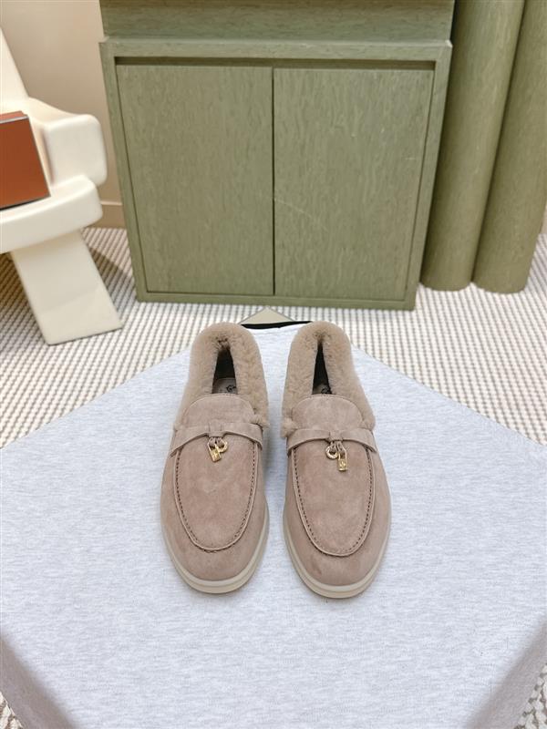 2025126104251972 440